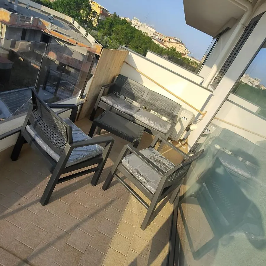 Recanati Chic Apartament -La Maison De La Madame Giardini Naxos Apartment