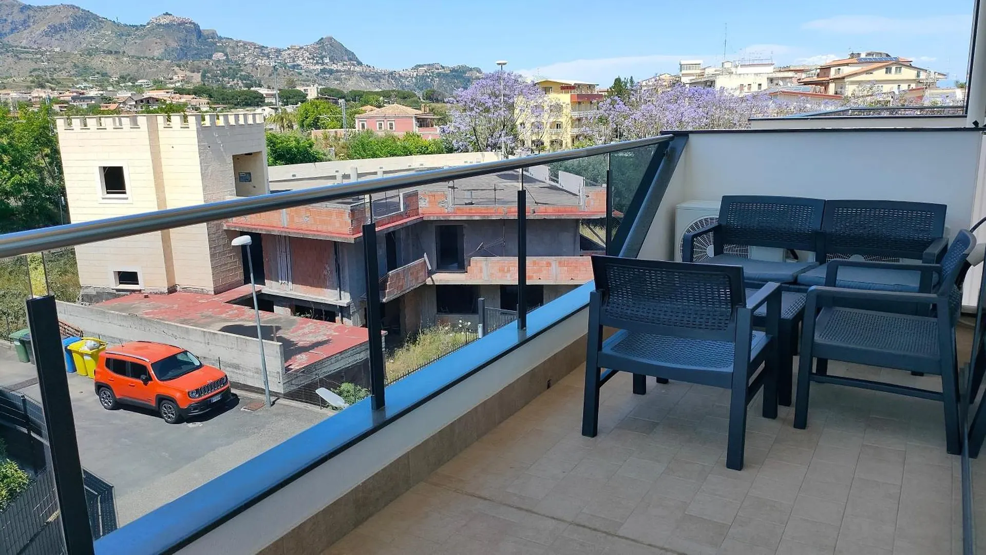 Recanati Chic Apartament -La Maison De La Madame Giardini-Naxos