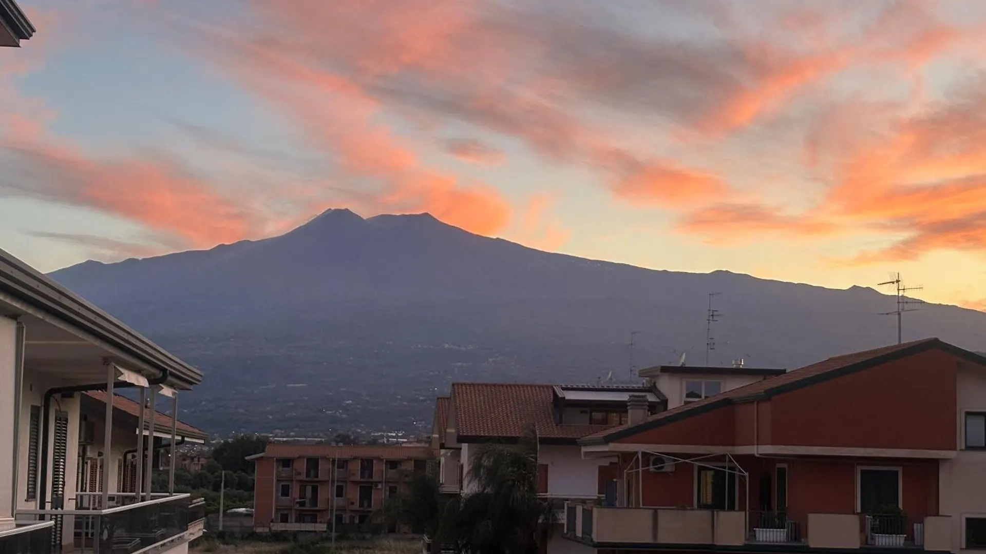 Recanati Chic Apartament -La Maison De La Madame Giardini-Naxos